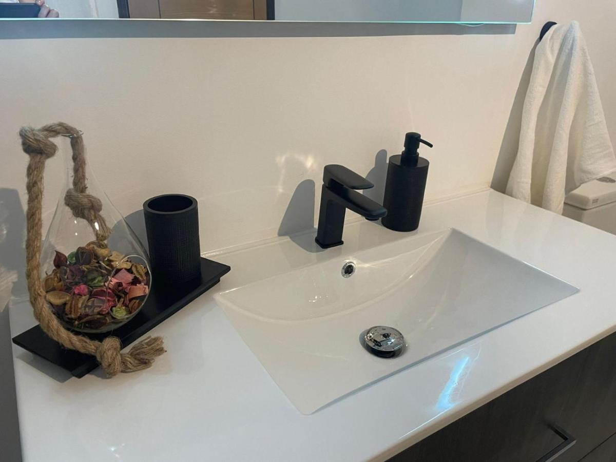 Appartamento Ocean View Getaway Albufeira Esterno foto