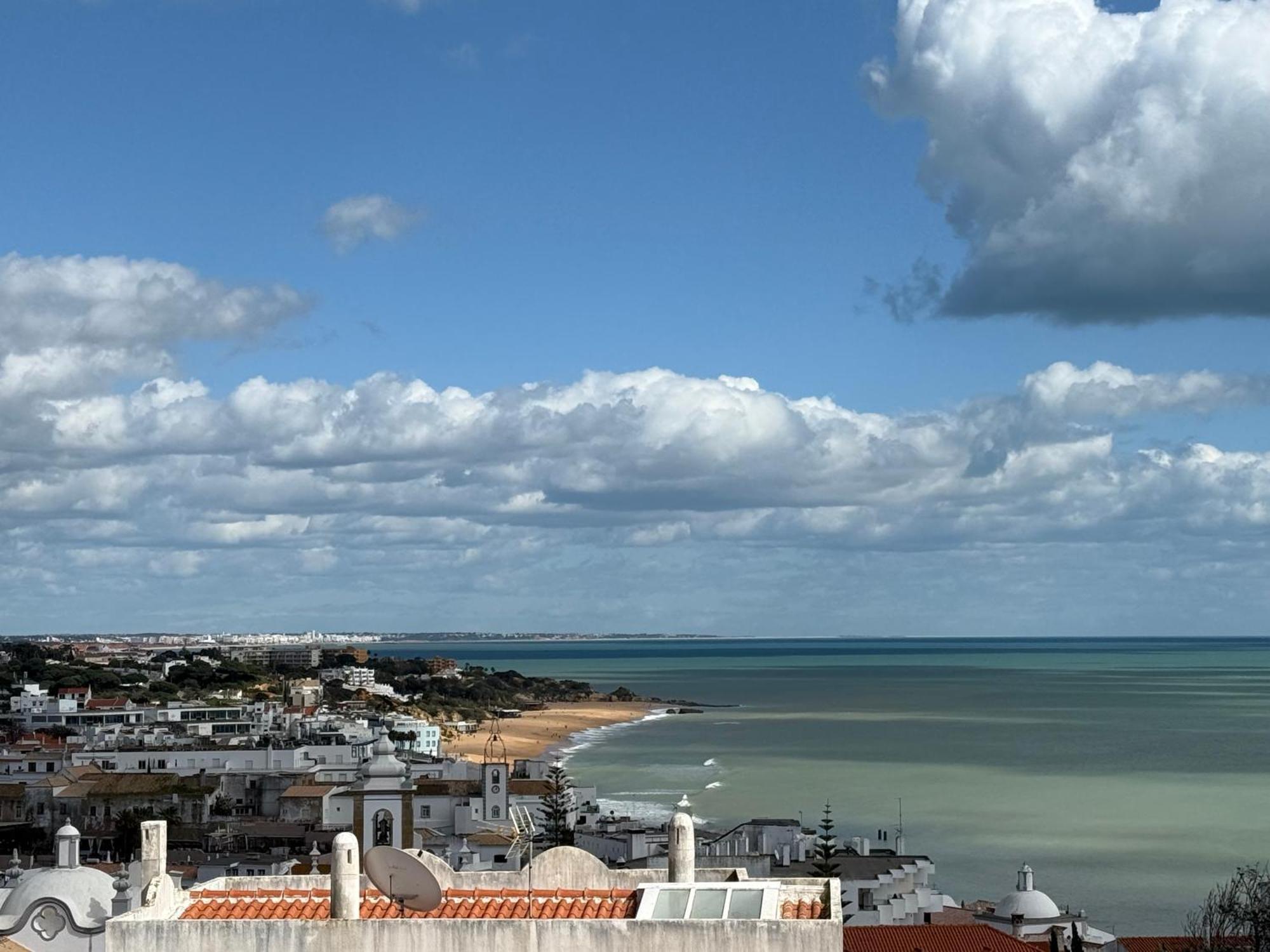 Appartamento Ocean View Getaway Albufeira Esterno foto